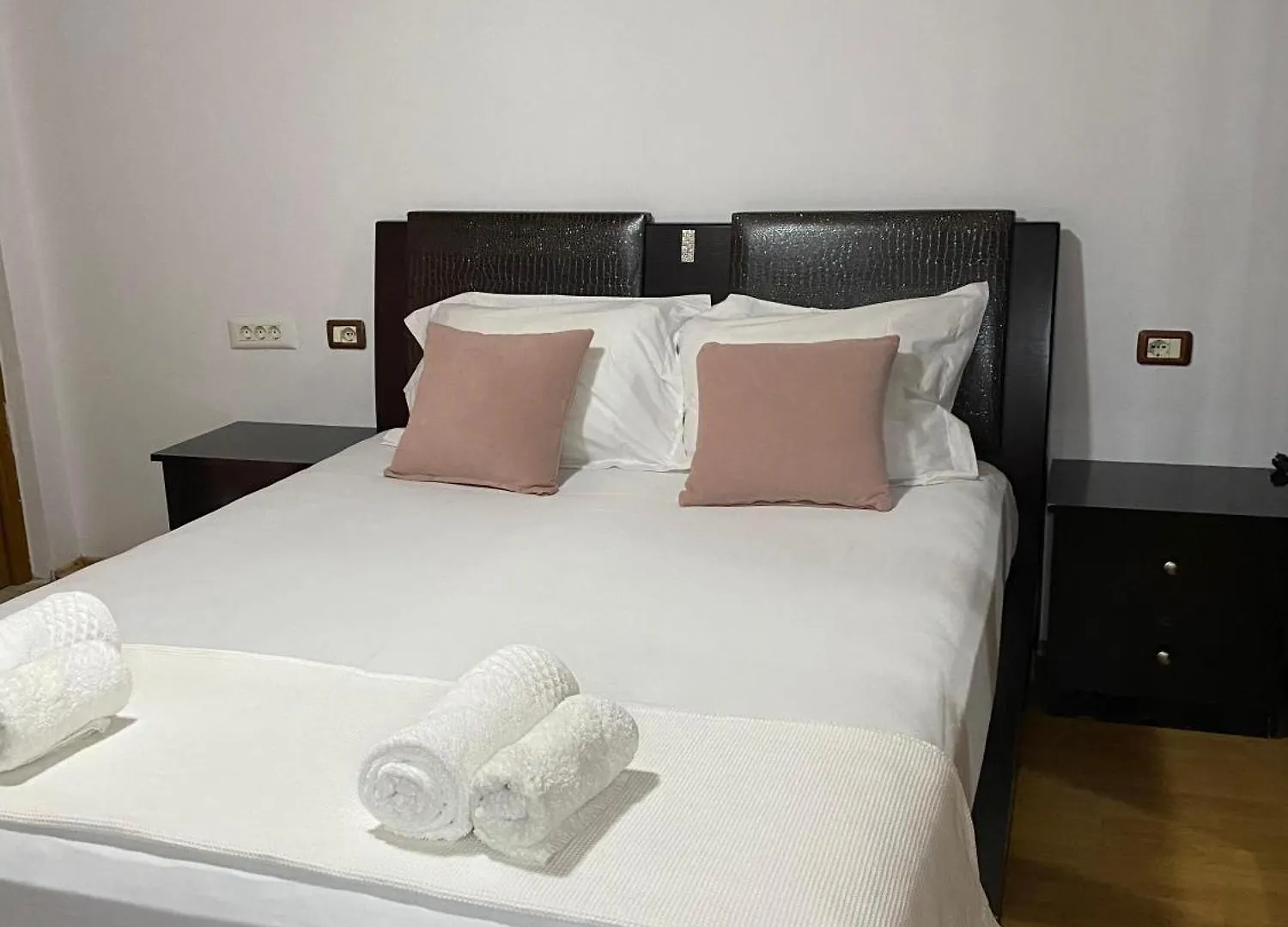 Bertis Guest House Gjirokaster